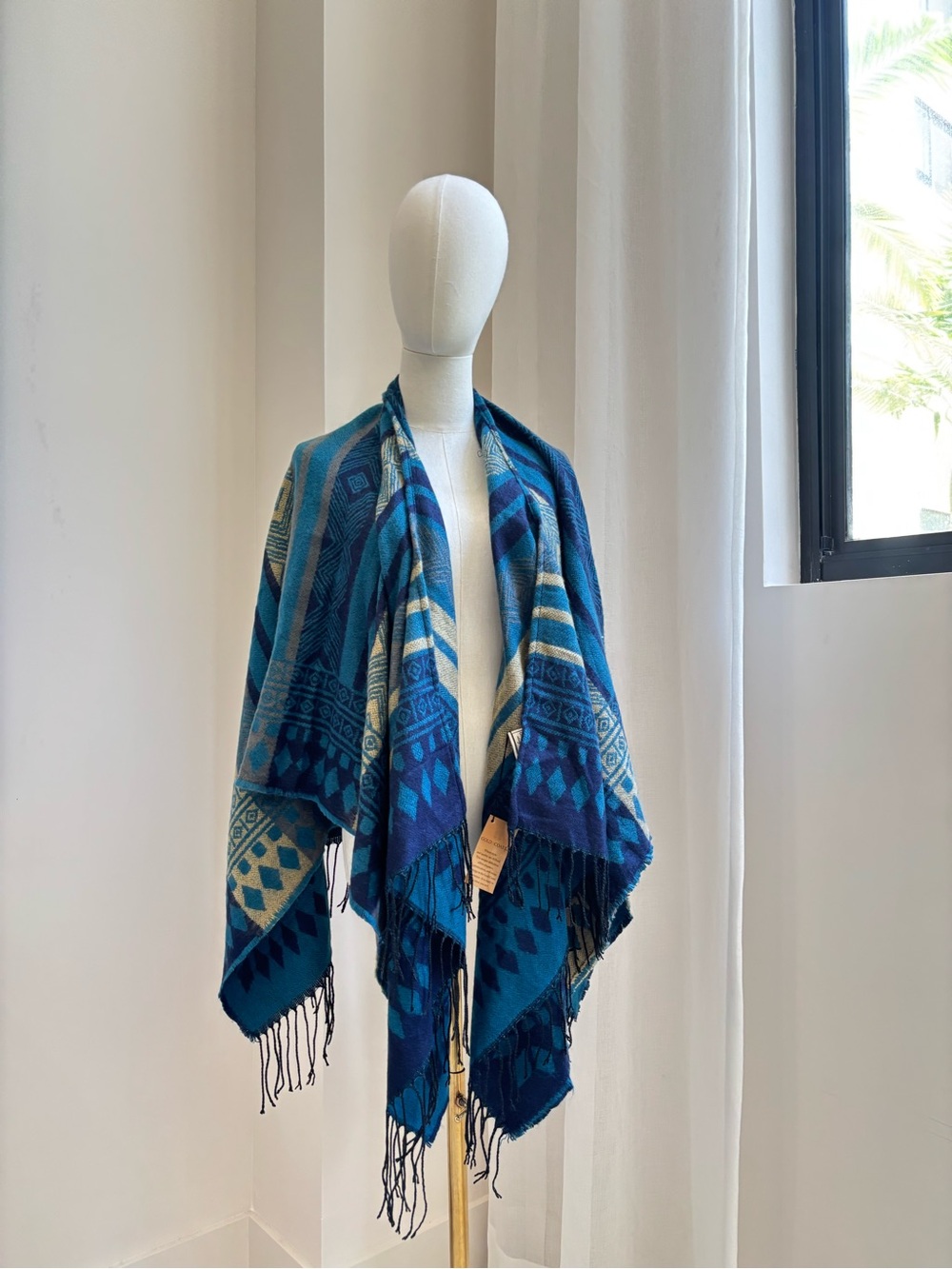 Blue Geometric Pattern Throw Shawl -  Cozy Home Accent